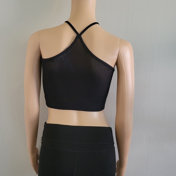 NWOT! BLACK BCBG GENERATION RIBBED CRISS CROSS MESH HALTER/CROP TOP - Picture 5 of 8
